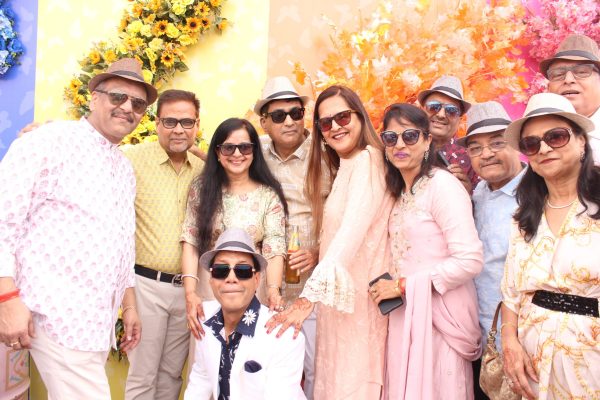 pre-wedding-fiesta-in-lonavala-charms-guests-with-magic-mirror-photo-booth-and-more